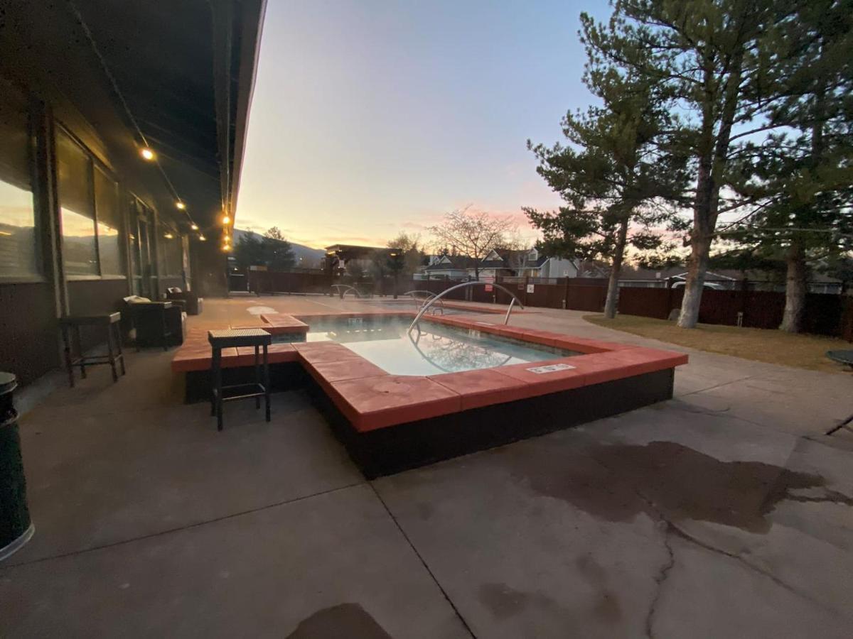 Mid-Century Gem W/King Lejlighedshotel Park City Eksteriør billede